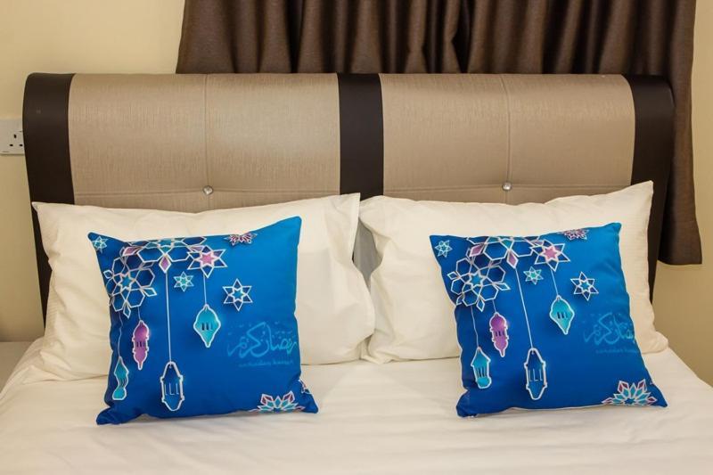 Southern Tip Hotel Pontian Kecil Extérieur photo